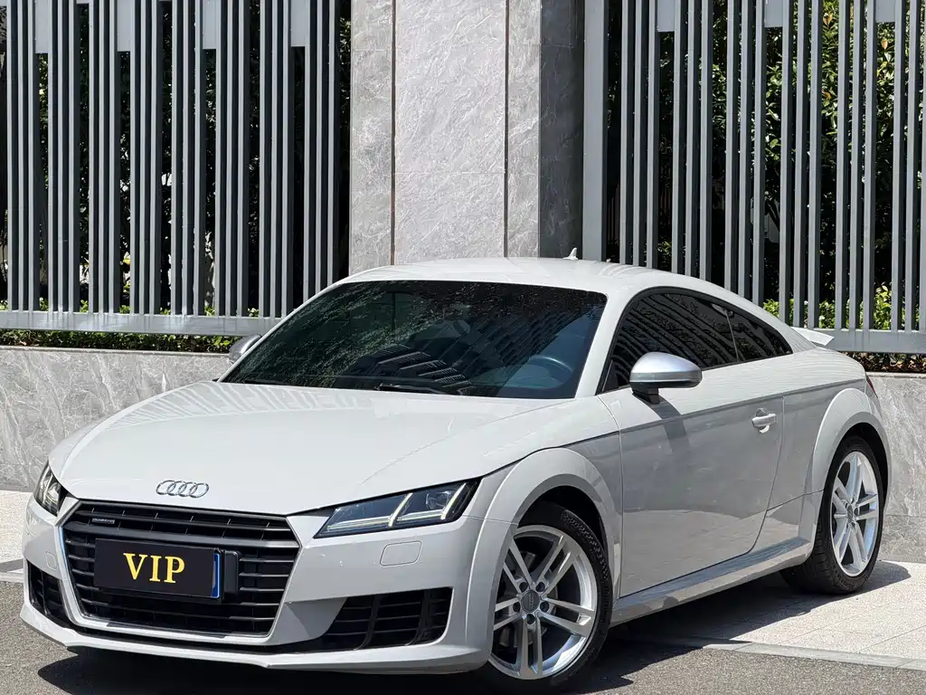 Купить Audi TT