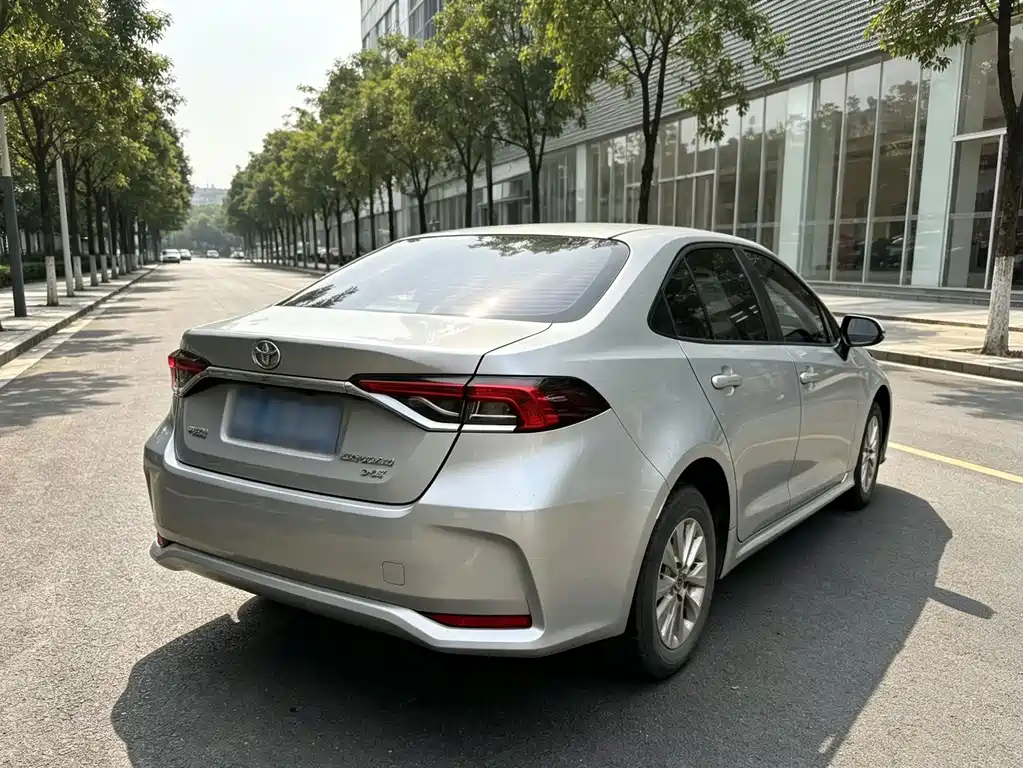 Toyota Corolla — миниатюра 4