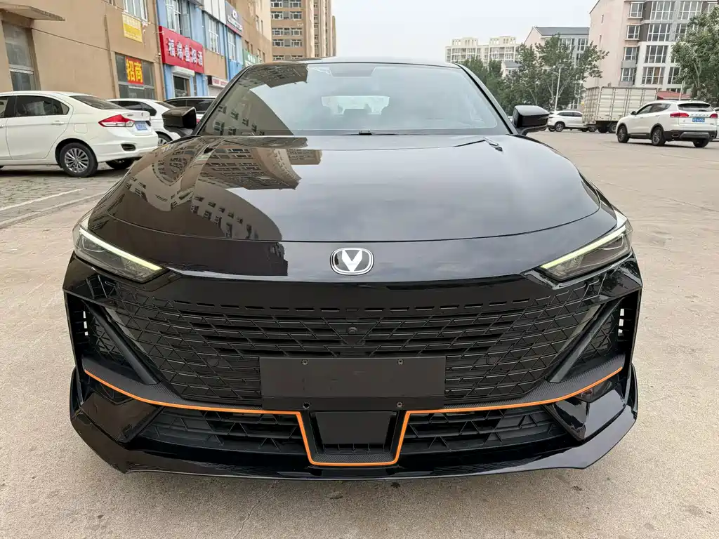 Changan UNI-V 2022 1.5T Sport