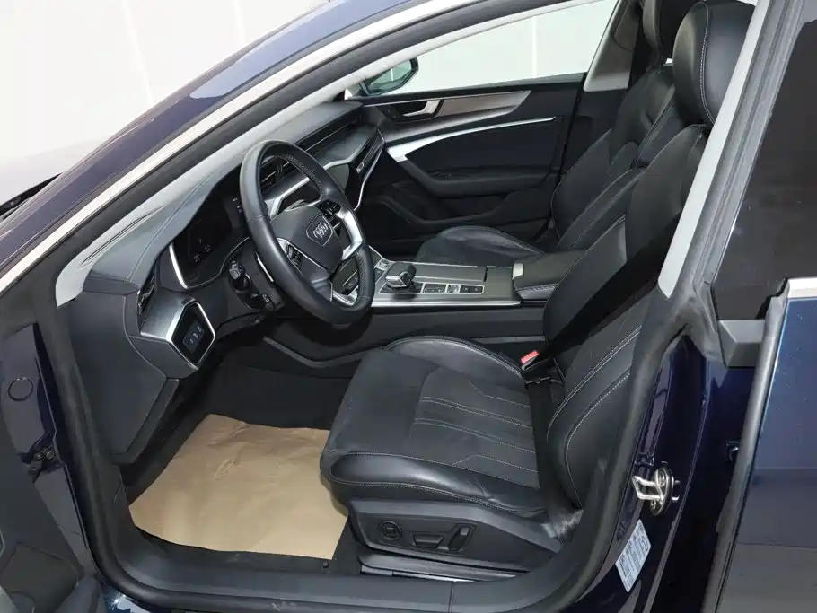 Audi A7L — миниатюра 9
