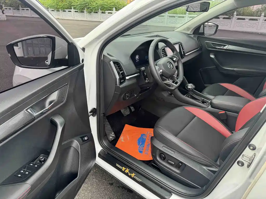 Skoda Karoq — миниатюра 7