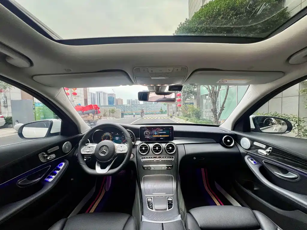 Mercedes-Benz C-Class — миниатюра 16