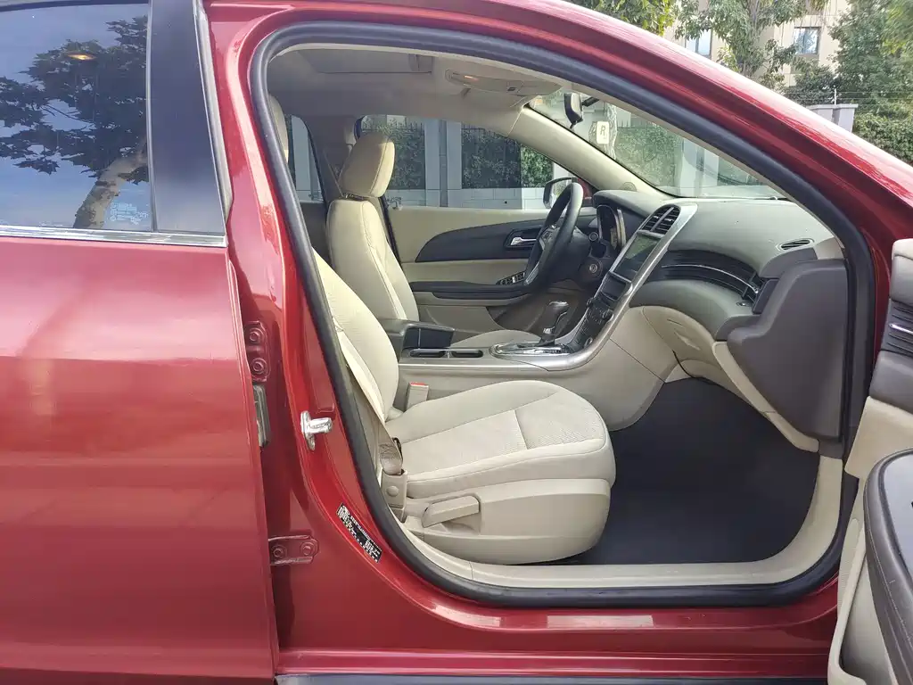 Chevrolet Malibu — миниатюра 12