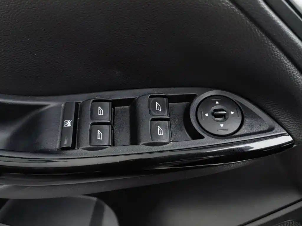 Ford Focus — миниатюра 9