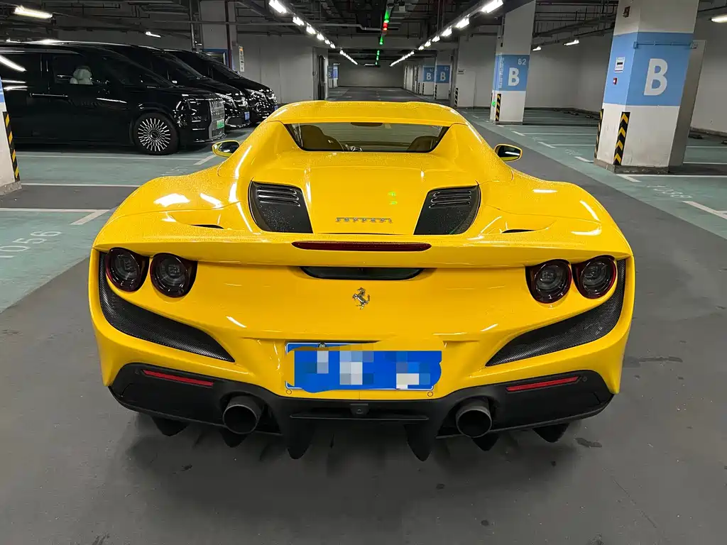 Ferrari F8 — миниатюра 7