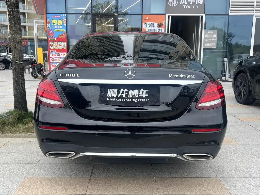 MERCEDES-BENZ E CLASS