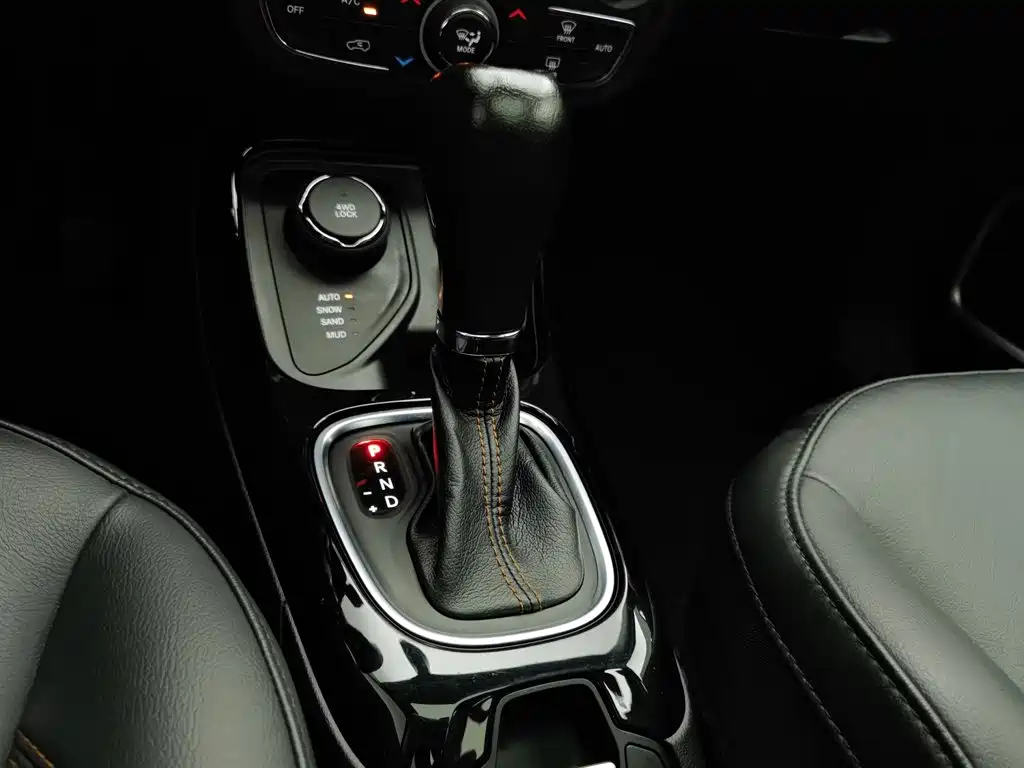 Jeep Compass — миниатюра 13