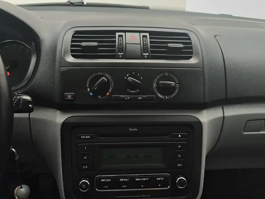 Skoda Fabia — миниатюра 13