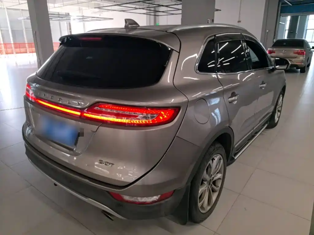 Lincoln MKC — миниатюра 7