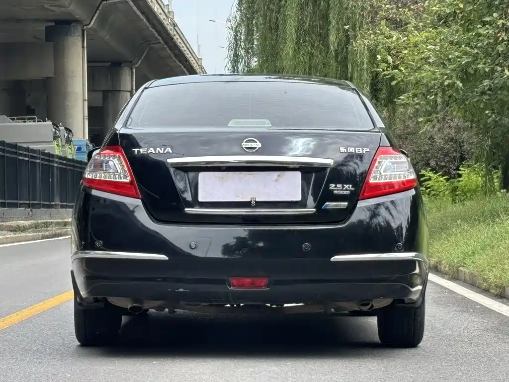Nissan Teana — миниатюра 5