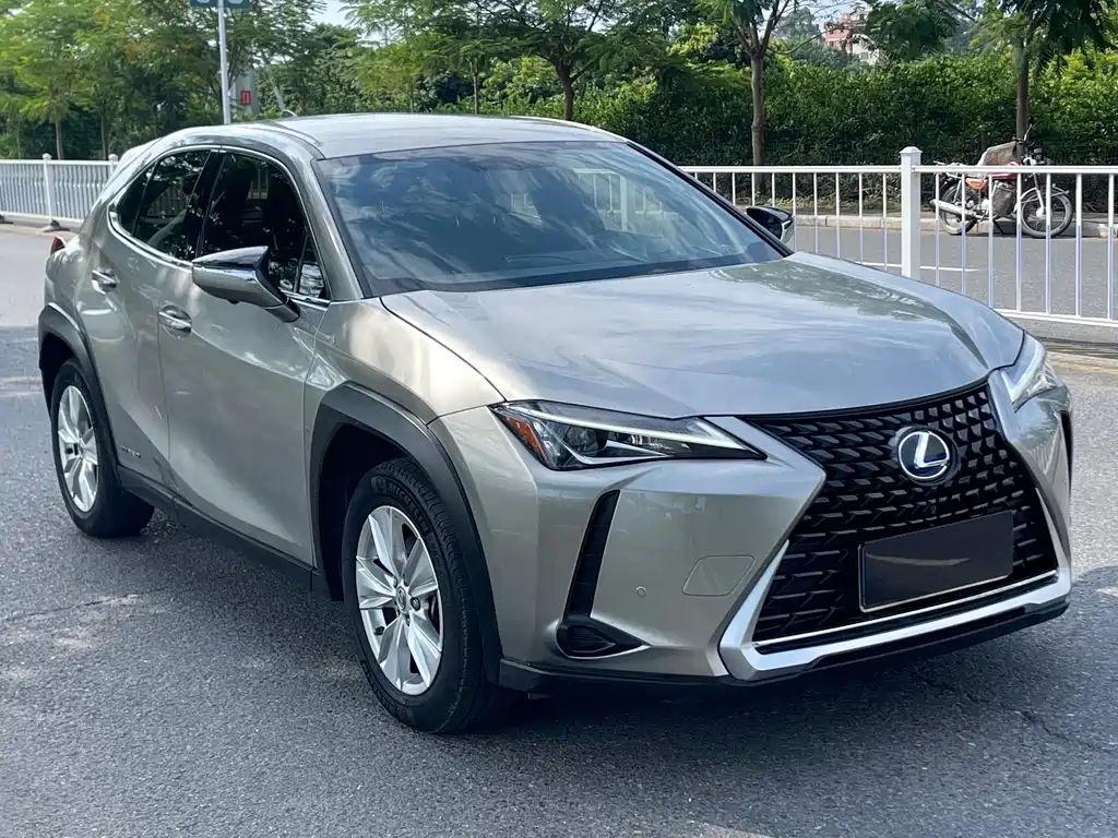 Lexus UX — миниатюра 3