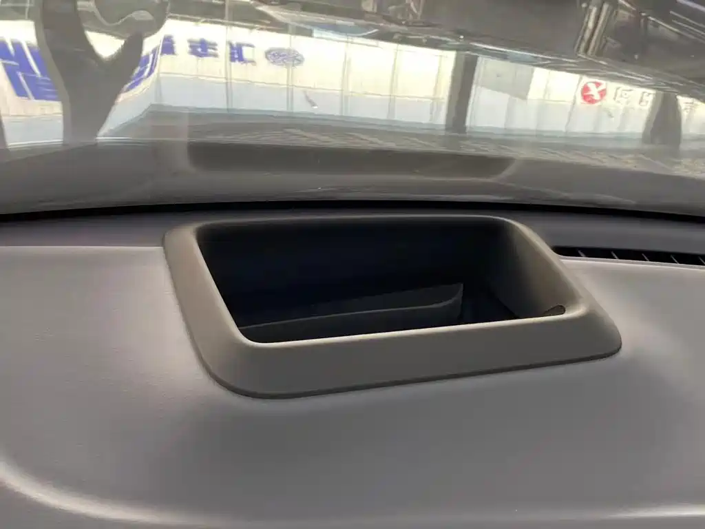 Li Auto Li L7 — миниатюра 8
