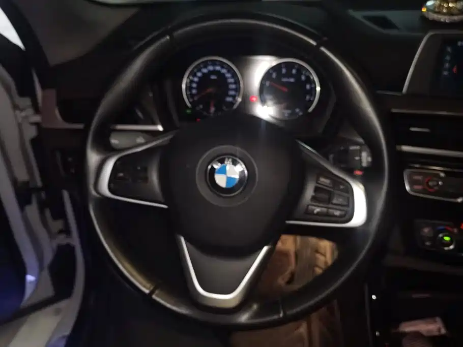 BMW X1 — миниатюра 14