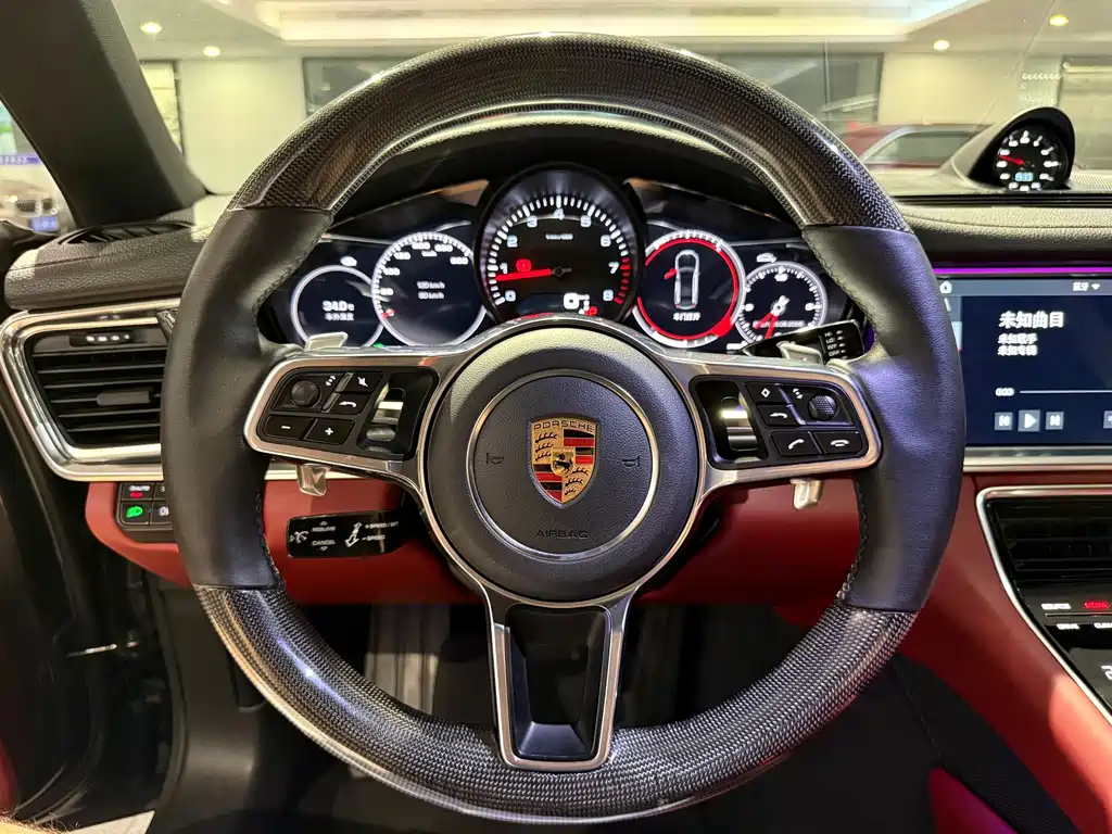 Porsche Panamera — миниатюра 8