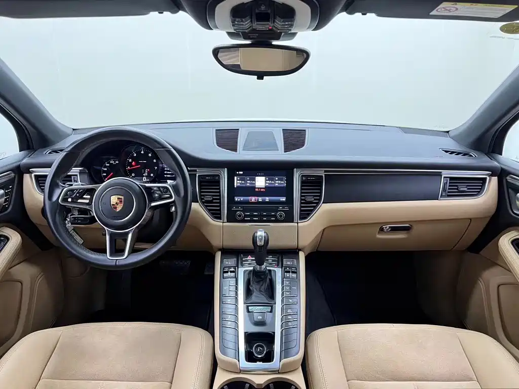 Porsche Macan — миниатюра 14