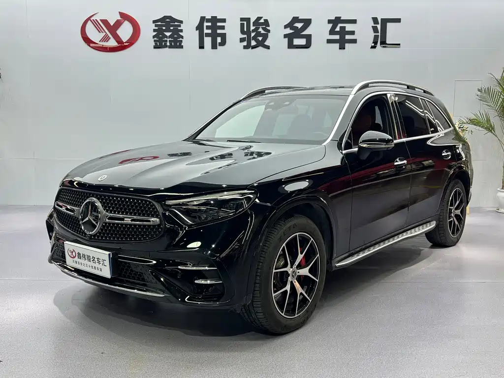 Mercedes-Benz GLC 2023 GLC 260 L 4MATIC Luxury 5 мест