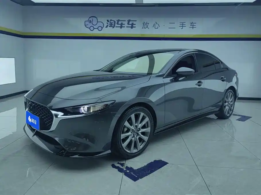 Mazda 3 Axela 2024