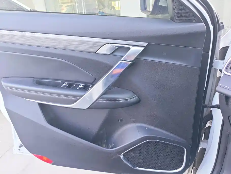 Geely Boyue — миниатюра 7