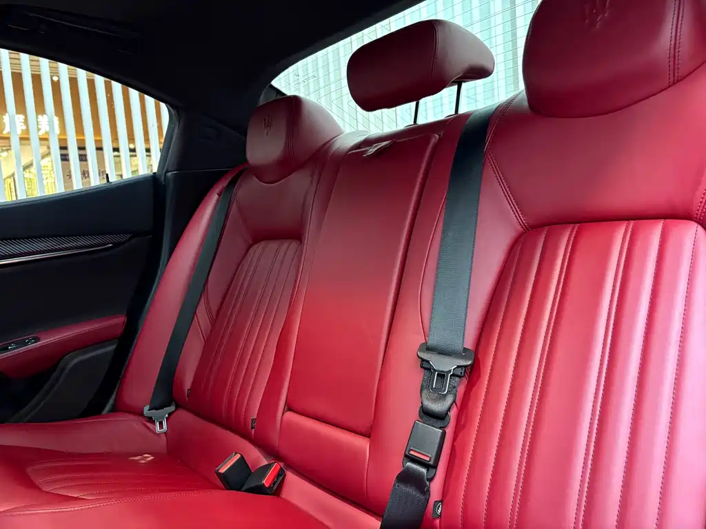 Maserati Ghibli — миниатюра 12