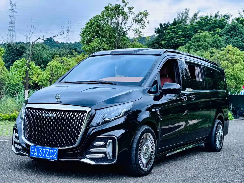 Mercedes-Benz Vito 2021 2.0T 7 мест