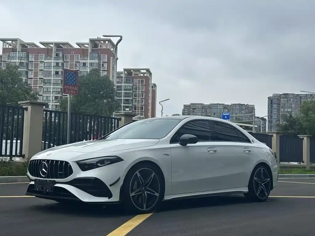 Mercedes-Benz A-Class AMG 2024