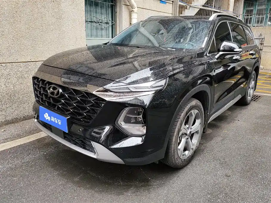 Hyundai Santa Fe 2023