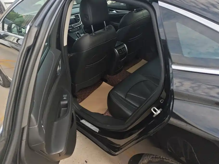 Buick LaCrosse — миниатюра 11