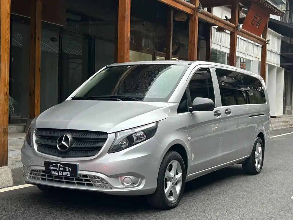 MERCEDES-BENZ VITO