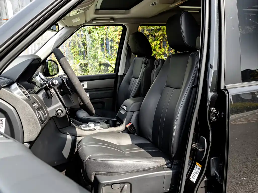 Land Rover Discovery — миниатюра 12