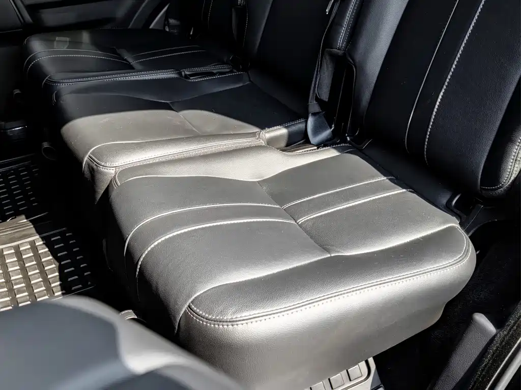 Land Rover Discovery — миниатюра 18
