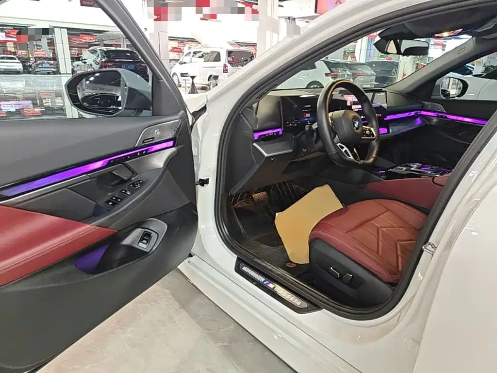 BMW 5 Series — миниатюра 16