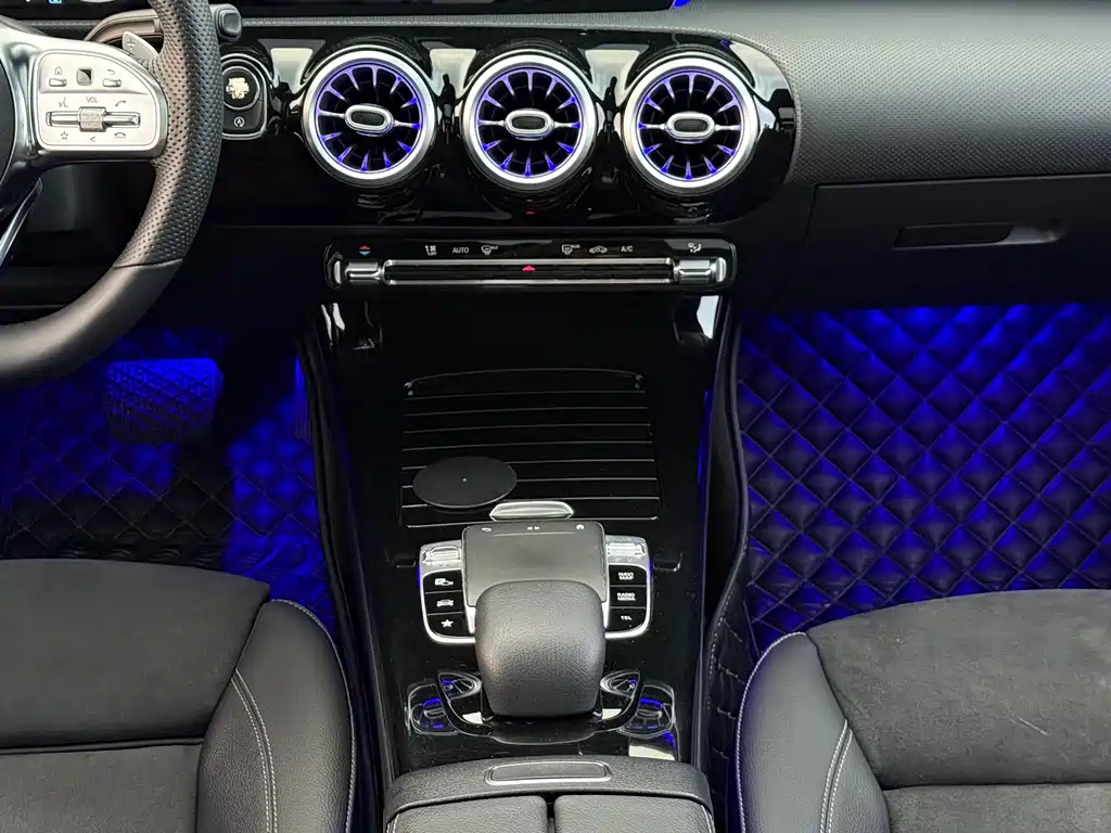Mercedes-Benz A-Class — миниатюра 20