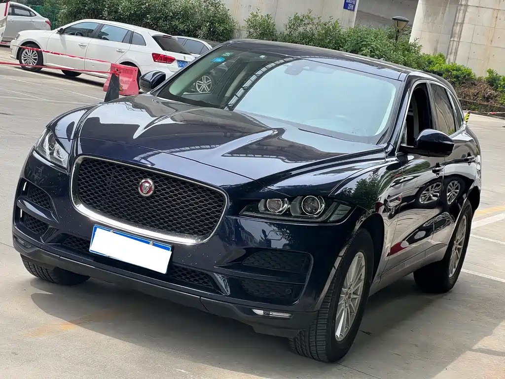Jaguar F-PACE 2019