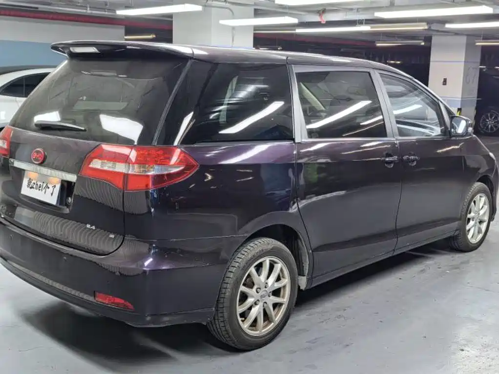 BYD M6 — миниатюра 9