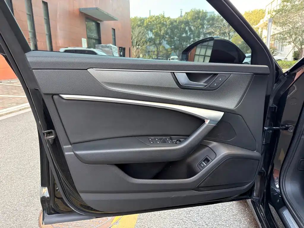 Audi A6L — миниатюра 16
