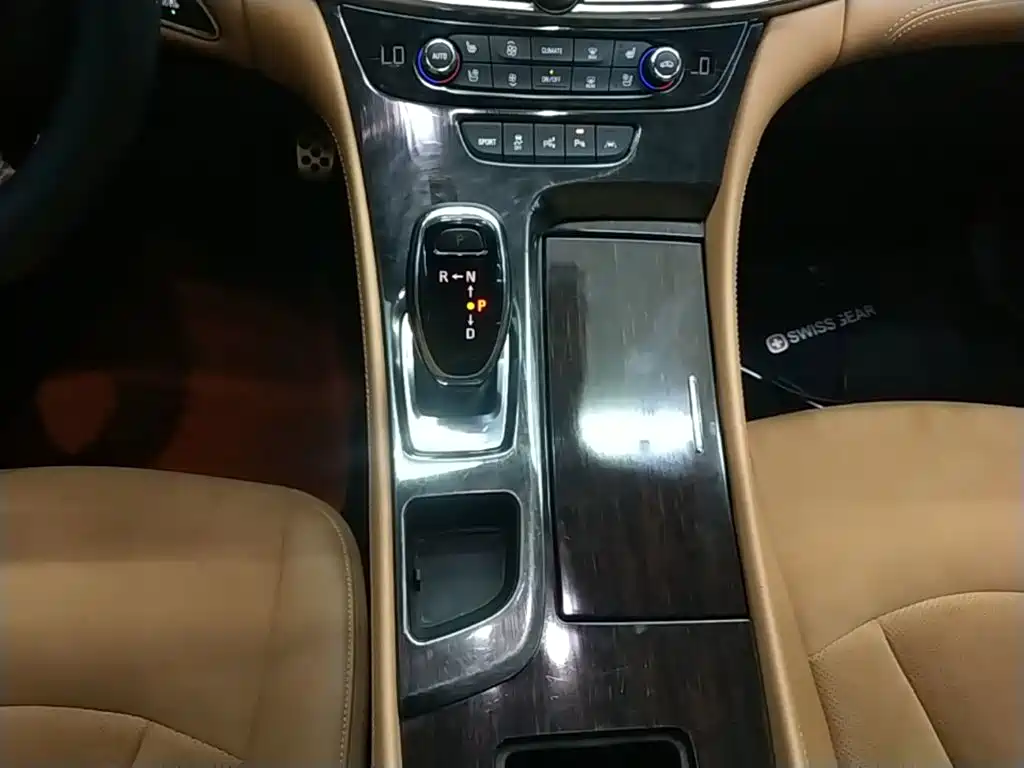 Buick LaCrosse — миниатюра 14