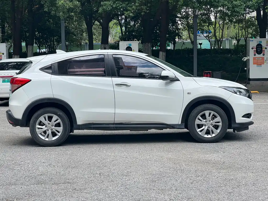 Honda Vezel — миниатюра 7