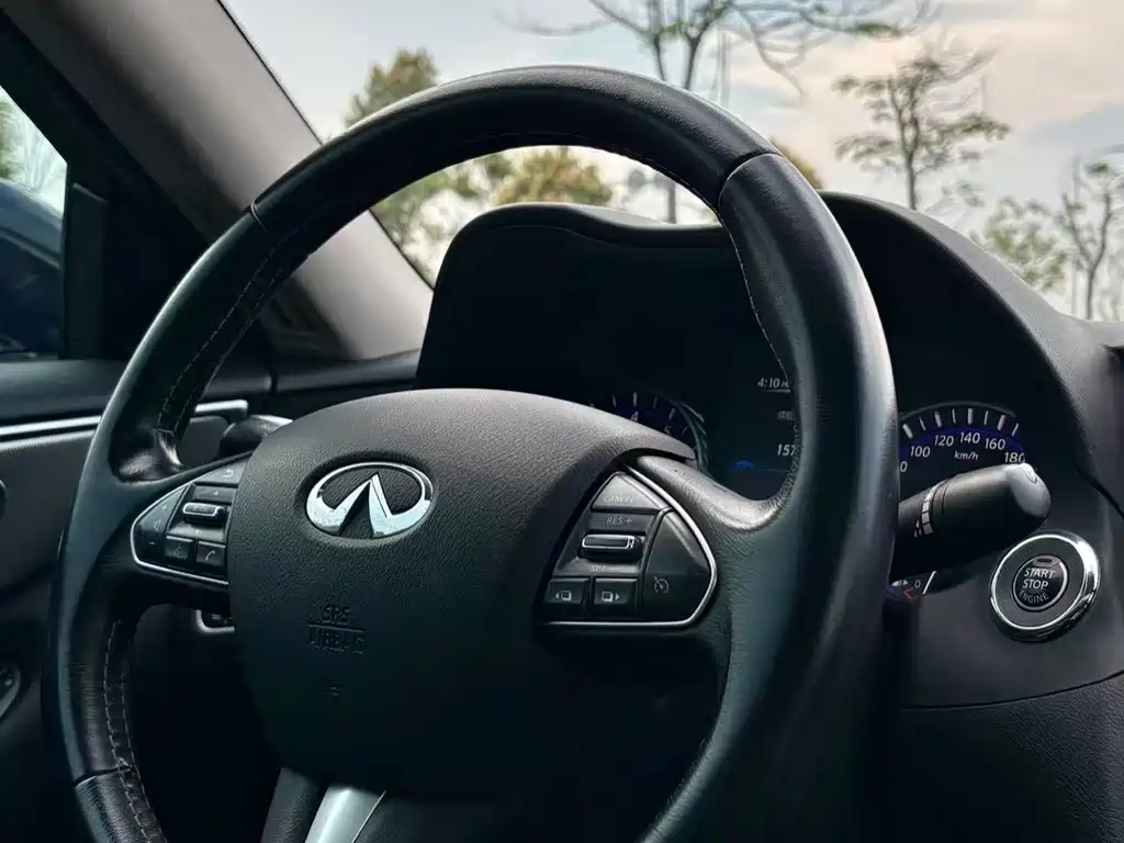 Infiniti Q50L — миниатюра 16