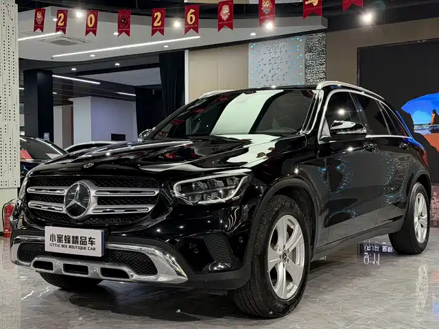 MERCEDES-BENZ GLC