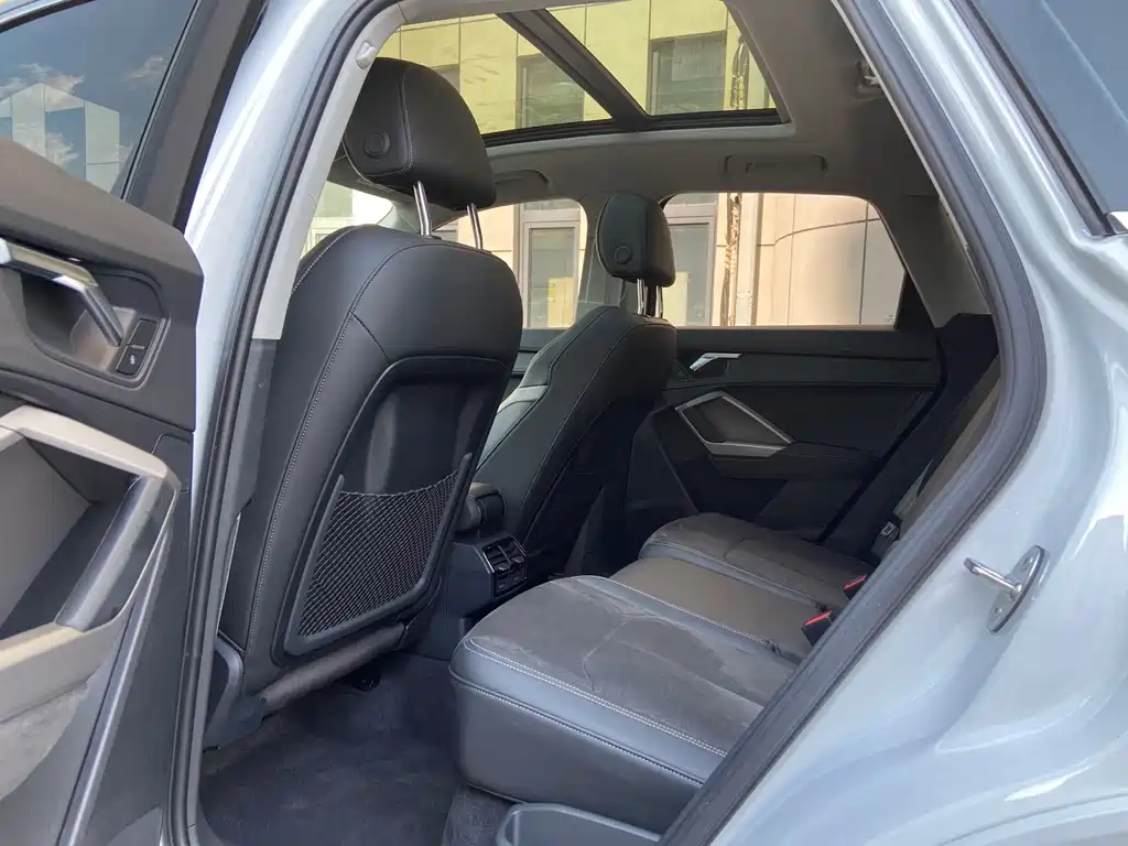 Audi Q3 — миниатюра 11