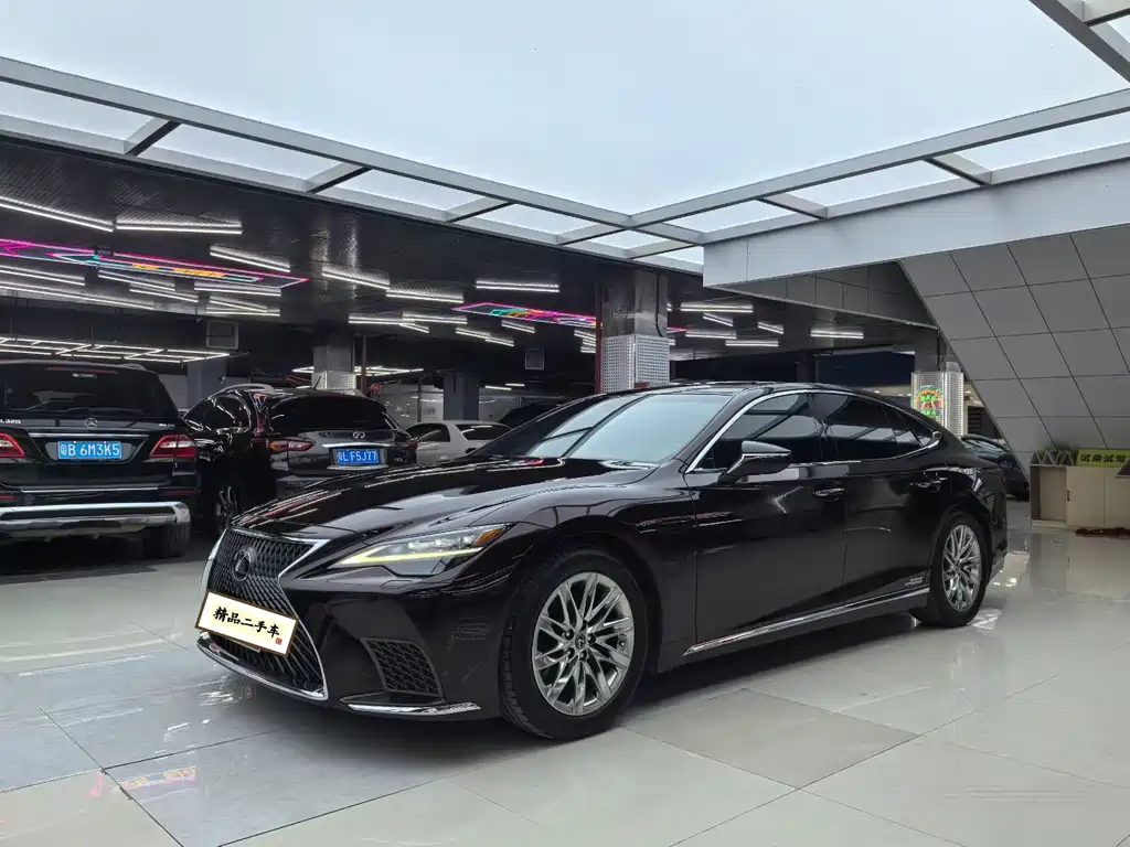 Lexus LS 2021 500h Luxury