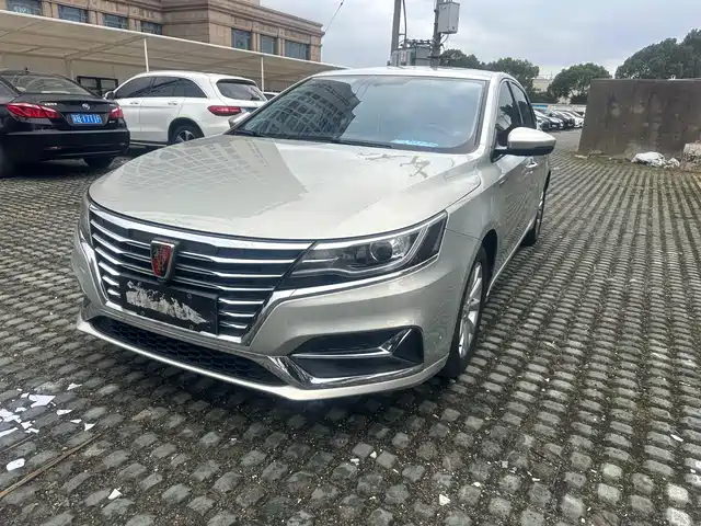 ROEWE I6 NEW ENERGY 2017