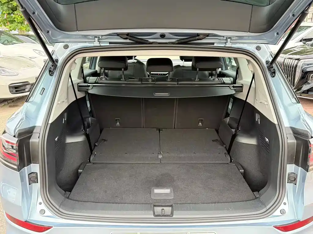 Volkswagen ID.6 X — миниатюра 11