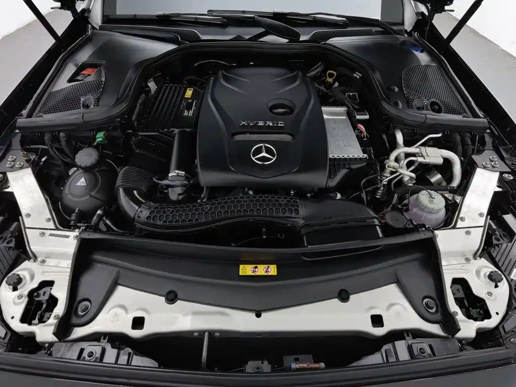 Mercedes-Benz E-Class New Energy — миниатюра 6