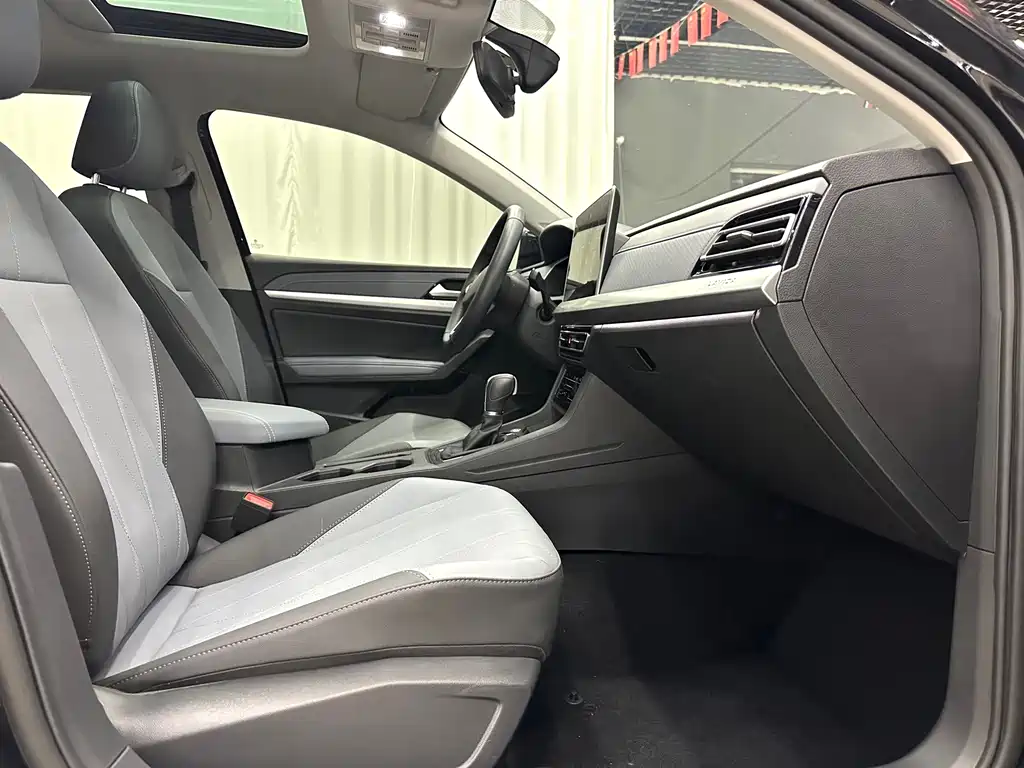 Volkswagen Lavida — миниатюра 10