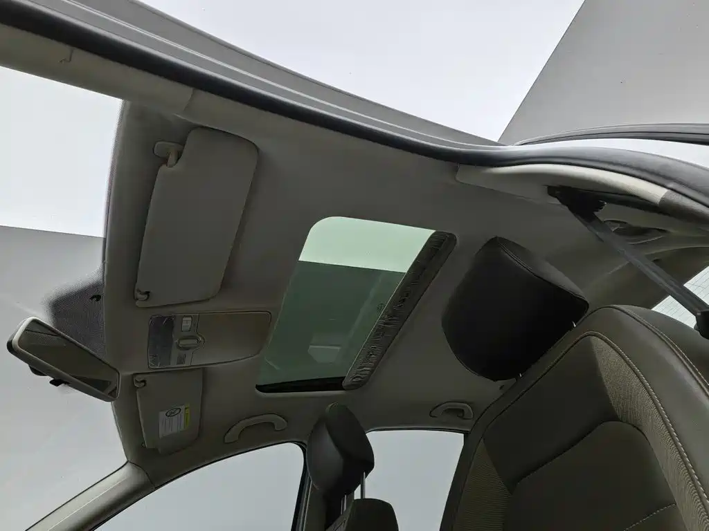 Volkswagen Bora — миниатюра 14