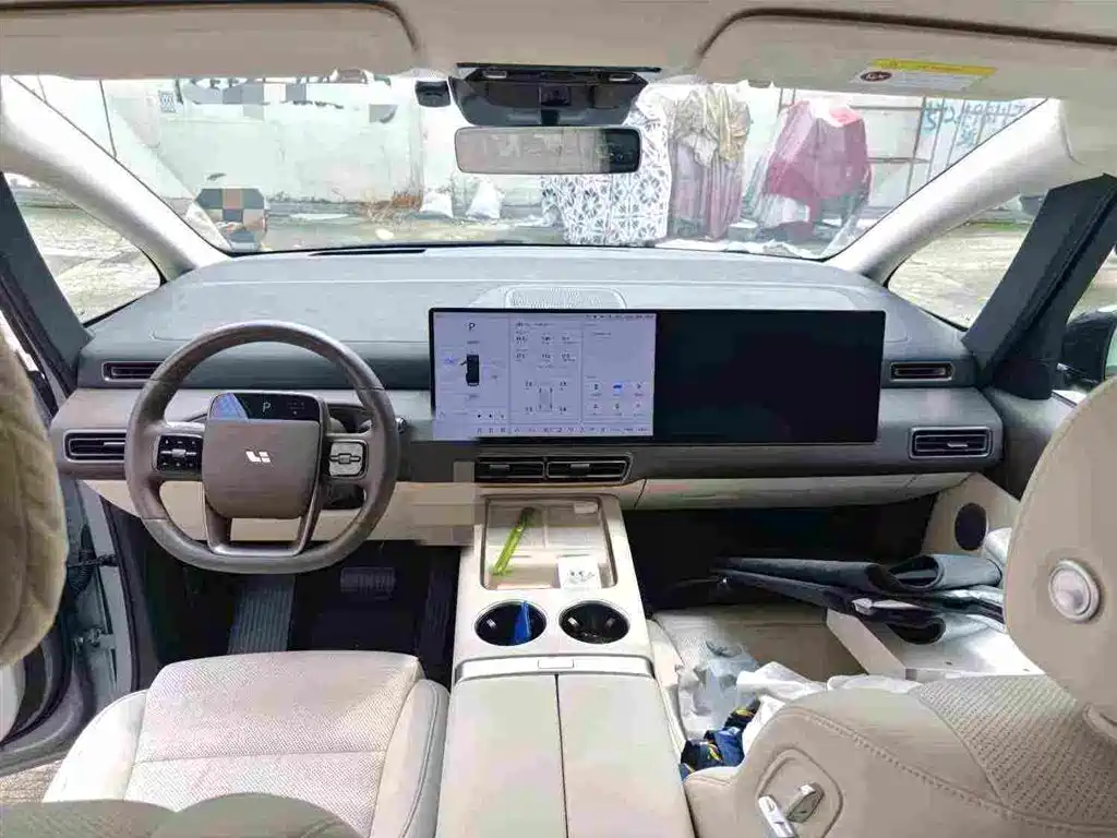 Li Auto Li MEGA — миниатюра 3