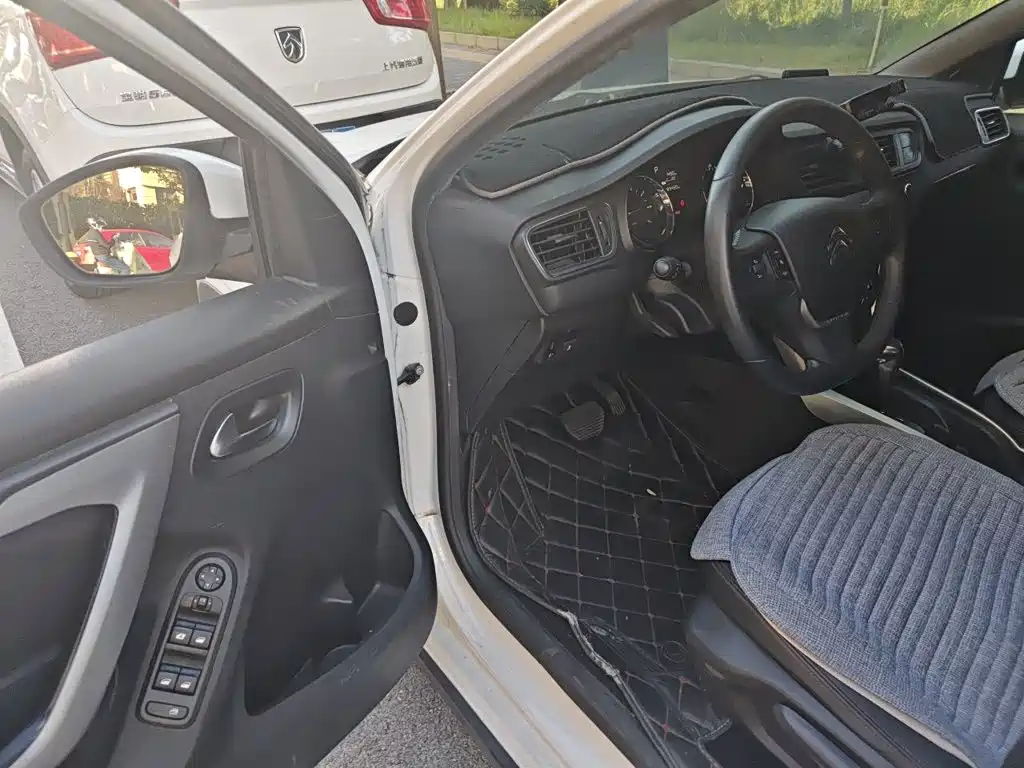 Citroen C3-XR — миниатюра 12