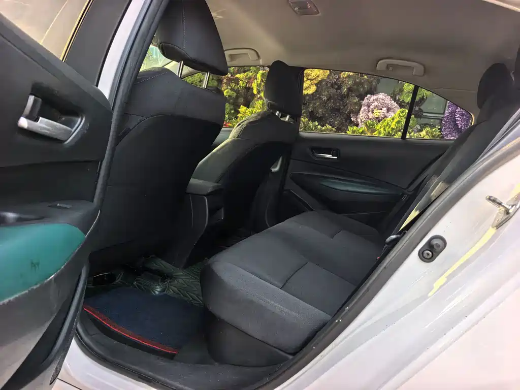 Toyota Corolla — миниатюра 8