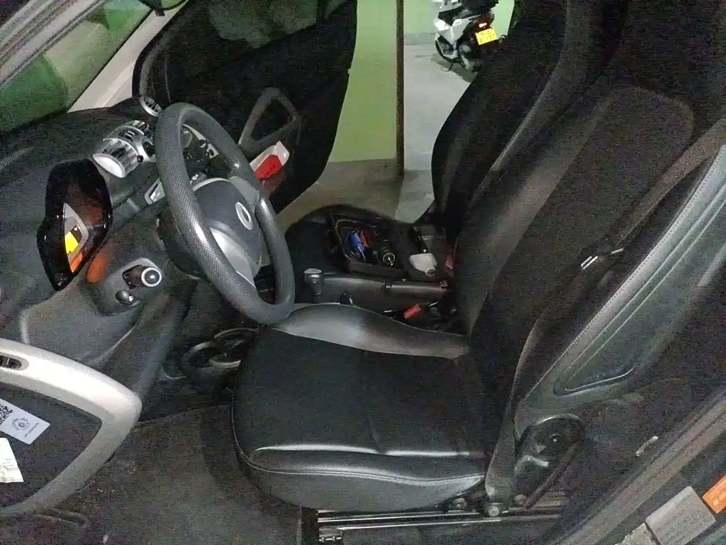 smart Smart Fortwo — миниатюра 8